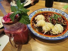-临界音乐酒馆·小龙虾·江湖菜(华熙LIVE·鱼洞店)