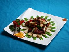 杏鲍菇炒雪花骨-九龙湾·御膳坊(九龙窠路店)
