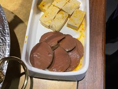 -左庭右院鲜牛肉火锅(金山万达店)