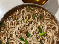 -正宗杨记普洱酸醋米线(总店)