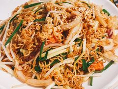 xo酱海鲜炒出前一丁面-肥仔文澳门猪骨煲(南京西路店)