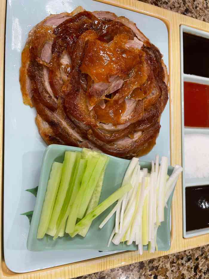 吉祥春饼·烤鸭(武汉经开永旺店)-"『吉祥春饼』 在经开永旺三楼,去的