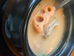 -莲餐厅·湖北菜·潜江小龙虾店(愚园路店)