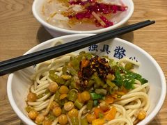 武汉热干面-文叔·湖北名小吃·小龙虾(华强北店)