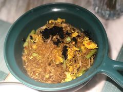 鱼子酱干捞粉丝-蜜桃花开·中西融合菜E&W(南长街店)