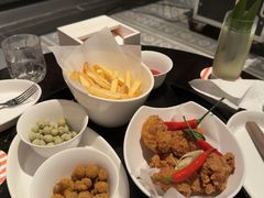 -瑰丽酒店·海吧·天际下午茶·现场DJ·天台酒吧
