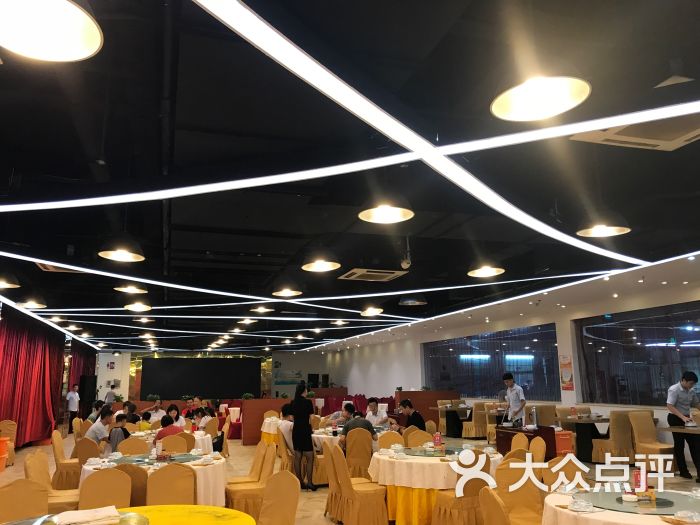 青年公社海鲜城图片 - 第1张
