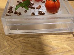 番茄脆菇沙拉-小大董·烤鸭(五棵松店)