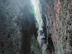 -龙水峡地缝景区