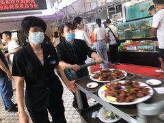 红烧乳鸽-海鲜佬酒家(三乡店)