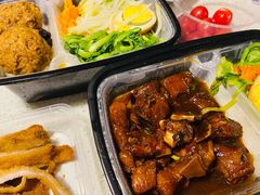 -同济大学本部学苑饮食广场