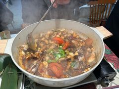 -刘姐啤酒鱼民族演艺餐厅(西街总店)