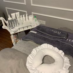 -첫번째 初见美学中心