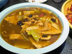 -万重锦·人文川菜馆(骡马市店)