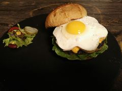 -HIGH FIVE哈福手工汉堡(桂林路店)