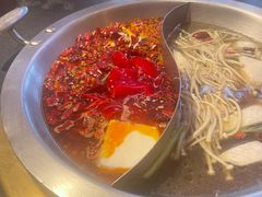 -沸炉重庆老火锅(军事博物馆店)