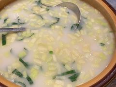 -泉畔人家·老济南经典鲁菜(大明湖店)