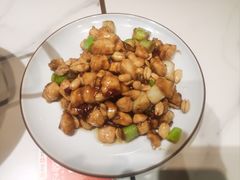 -犇逸·乐山跷脚牛肉·四川现炒(览海店)
