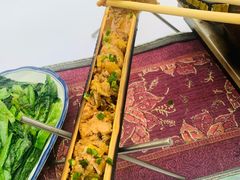 -刘姐啤酒鱼民族演艺餐厅(西街总店)