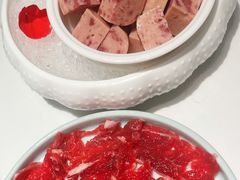 平凡午餐肉-领鲜天下·焗海鲜·花胶鸡(天目里店)