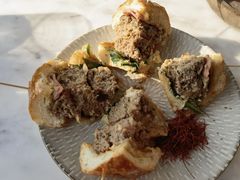 双层牛肉芝士汉堡-The Rug Cafe(王府中环店)