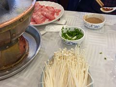 -常赢三兄弟·清真涮肉·清真炒菜(朝阳新城店)