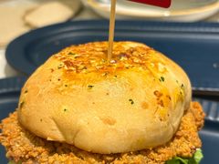招牌秘制鸡腿堡-必胜客(集美杏东店)