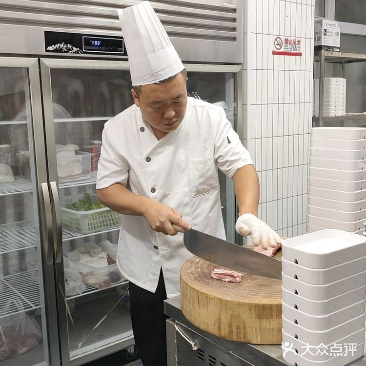 北京首家铜锅涮肉自助随便一吃就回本！京门万福