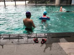 -上海滴水湖皇冠假日酒店