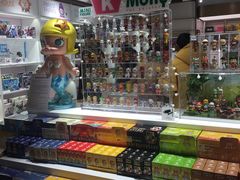 -泡泡玛特POPMART(国金街店)