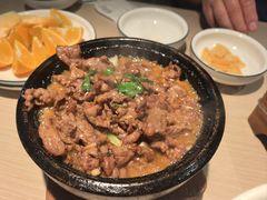 招牌石锅牛肉-吴氏老妈·23年家常菜(古城店)