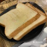 应有尽有的一家烧烤店龙虾烧烤尤其烤羊腿一绝