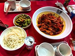 -龙巢盱眙龙虾·牛蛙·烧烤宵夜(八卦岭店)