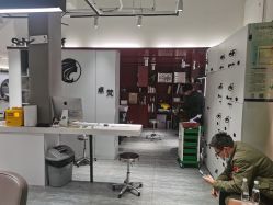 -卓梵美发·精品Salon
