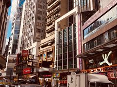 店门左手边街景-义顺牛奶公司