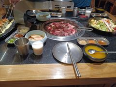 -韩烧牛中牛·甄选黑牛烤肉(黑金店)