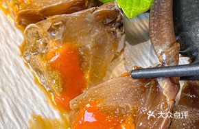 Yellow Wine Marinated Baby Crab