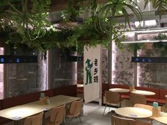 -老乡鸡(上海白玉兰广场店)