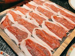 招牌鲜羊上脑肉-京炭铜锅涮肉·羊蝎子·羊肉炉(保利·时光里店)