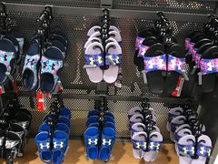 -UNDER ARMOUR(新燕莎奥莱店)