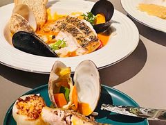 -Oasis Bar & Grill
