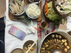 -刘姐啤酒鱼民族演艺餐厅(西街总店)