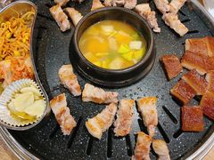 -江南猪肉商会无限续吃(弘大店)