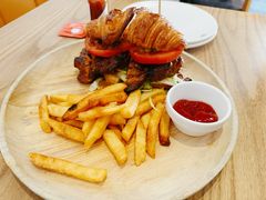 -Common Table · Brunch & Coffee