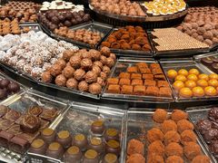 -Laderach 莱德拉(上海环贸iapm店)