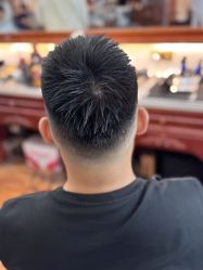 -BarberKiNG男士理发馆Barbershop