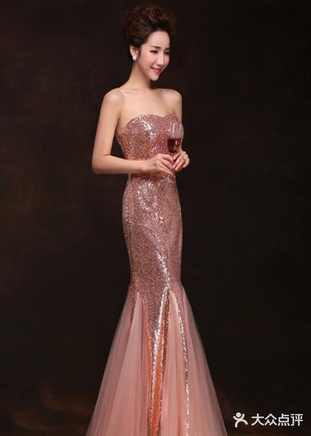 carina卡瑞娜婚纱礼服馆