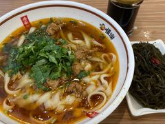 -顺溜·手工刀削面·黑金店(铜锣湾店)