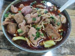 -胥佳烧鸡公牛肉面馆