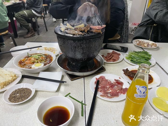 大槐树烤肉馆牛舌图片